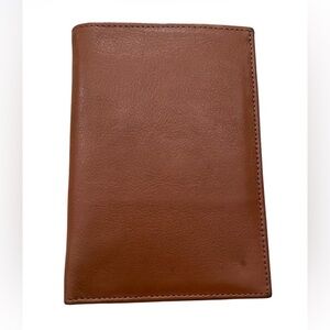 Levenger men’s vertical bi fold pebble leather wallet